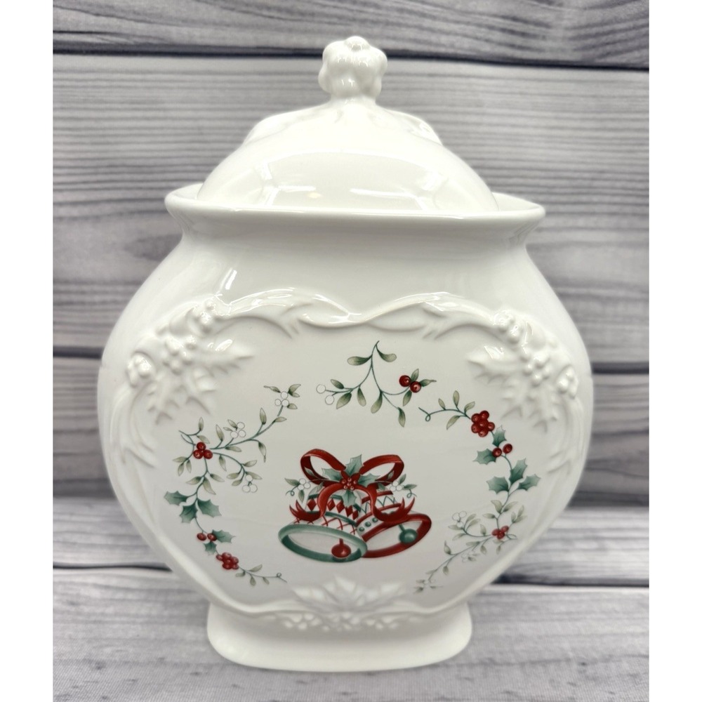 PFALTZGRAFF WINTERBERRY BELL COOKIE JAR - HOLIDAY HOLLY AND BERRIES
